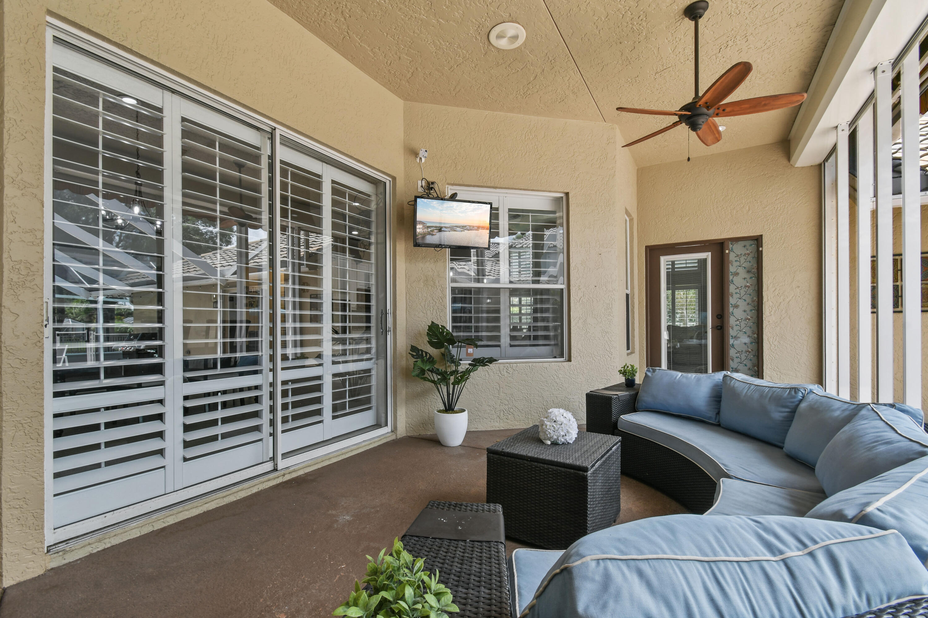 303 Hardwood Point Jupiter, FL 33458 - Photo 5 of 75 Covered Patio