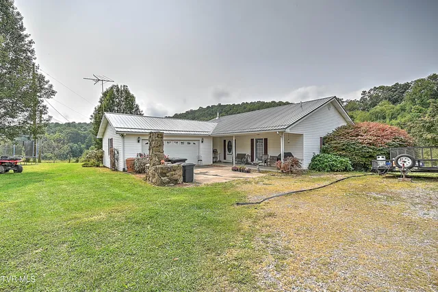 $270,000 | 426 Walt Drive, Lebanon, VA 24266