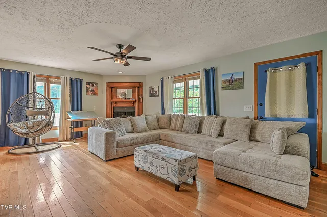 $270,000 | 426 Walt Drive, Lebanon, VA 24266