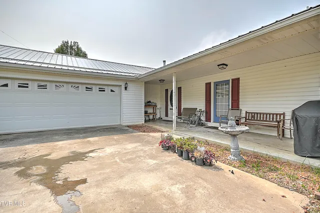 $270,000 | 426 Walt Drive, Lebanon, VA 24266