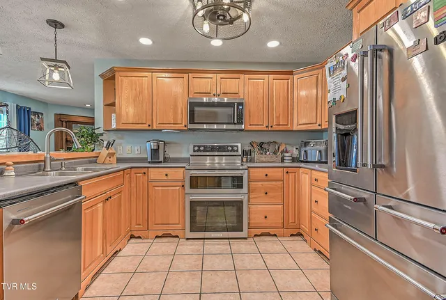 $270,000 | 426 Walt Drive, Lebanon, VA 24266