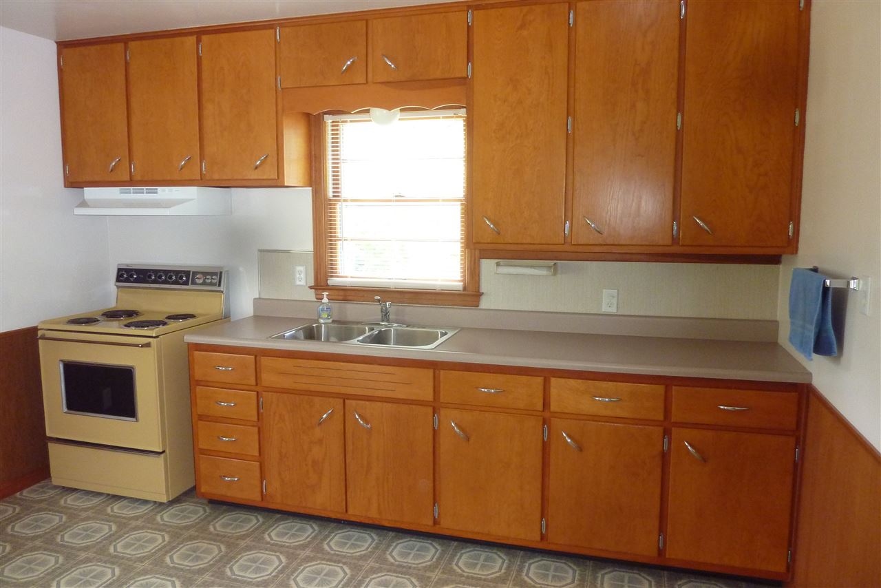 1107 Jackson Boulevard Rochester, IN 46975 - Photo 3 of 21 Gallery Image 3