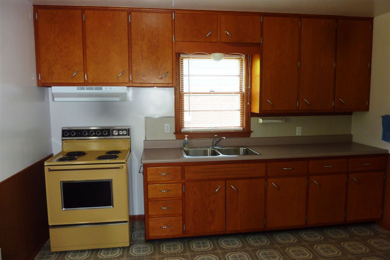 1107 Jackson Boulevard Rochester, IN 46975 - Photo 5 of 21 Gallery Image 5