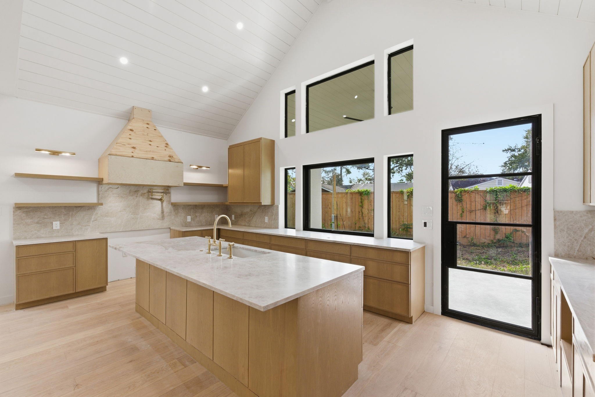 959 Althea Drive Houston, TX 77018 - Photo 15 of 50