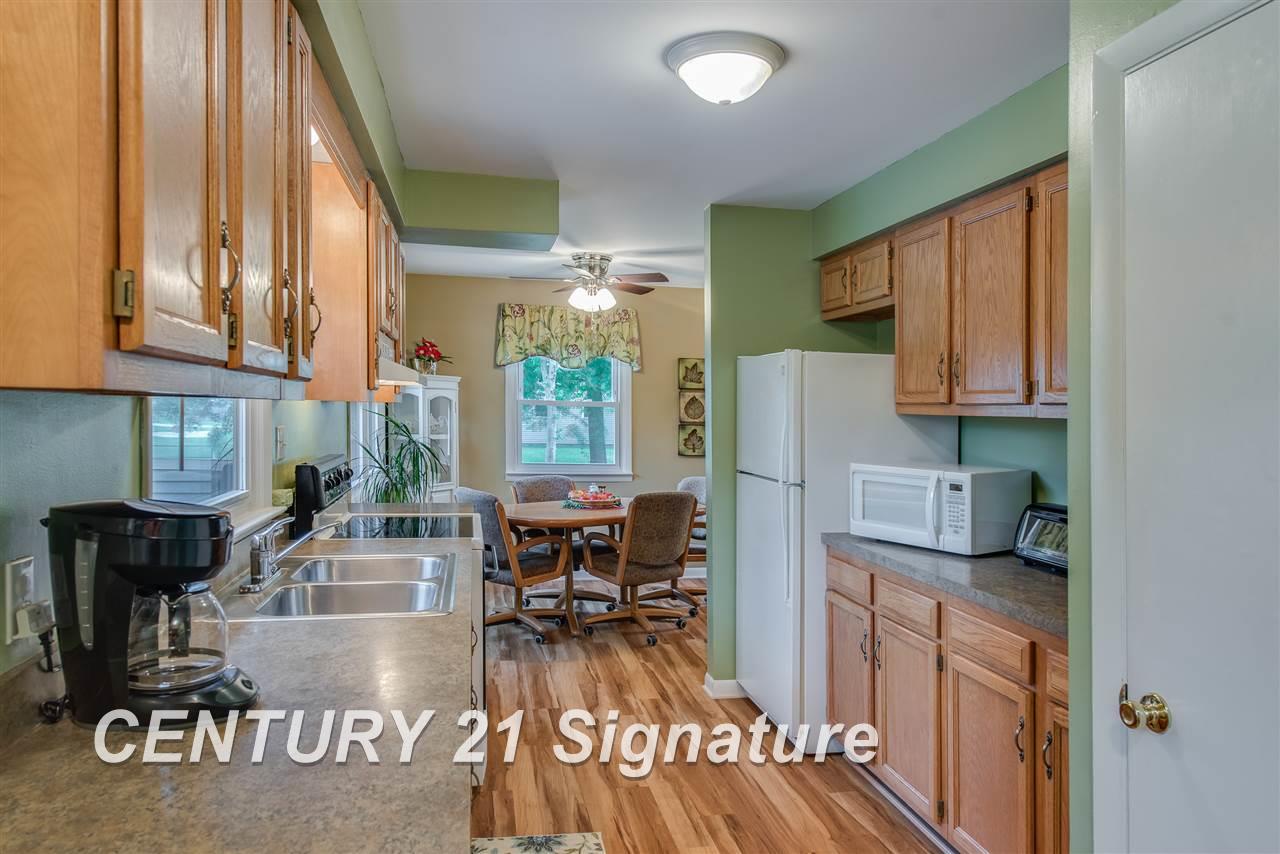 1195 South Grey Road Midland, MI 48640 - Photo 5 of 16