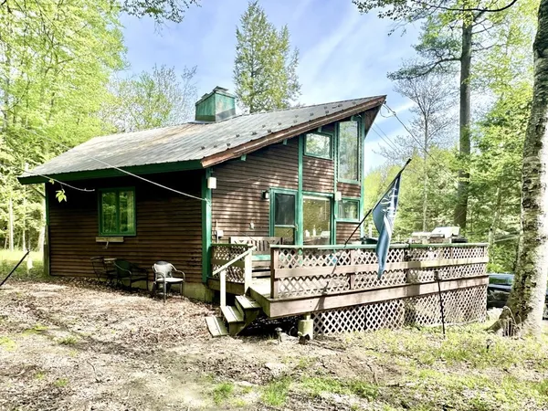 $399,900 | 4 Sam Hall Drive, Plymouth, NH 03264