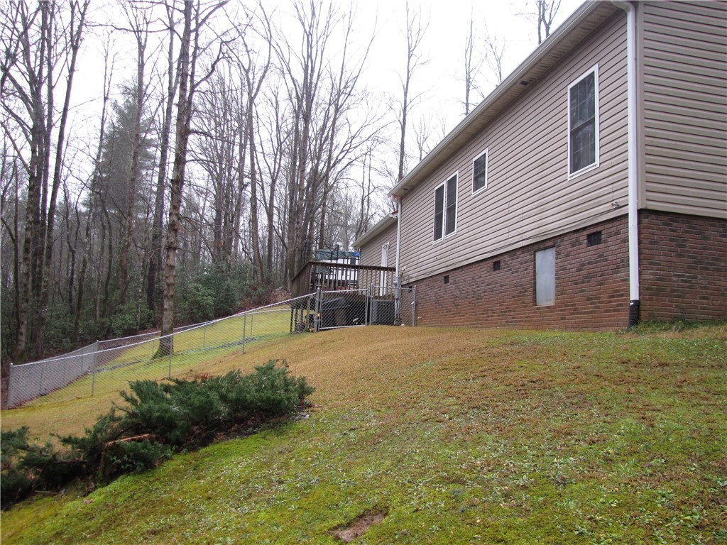 494 Cherokee Lake Road Tamassee, SC 29686 - Photo 8 of 28 Gallery Image 8