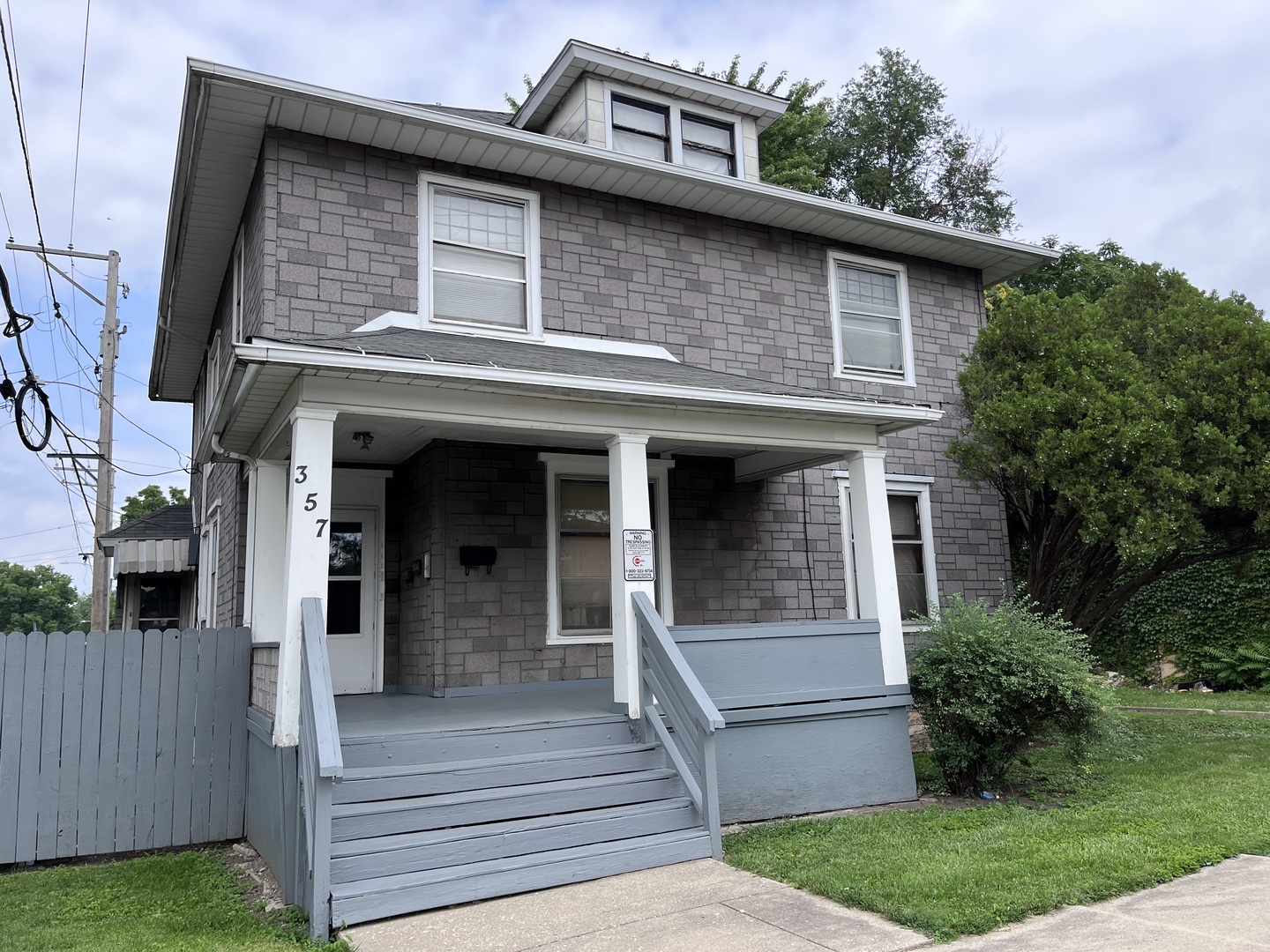 357 Oneida Street Joliet, IL 60435 - Photo 1 of 13