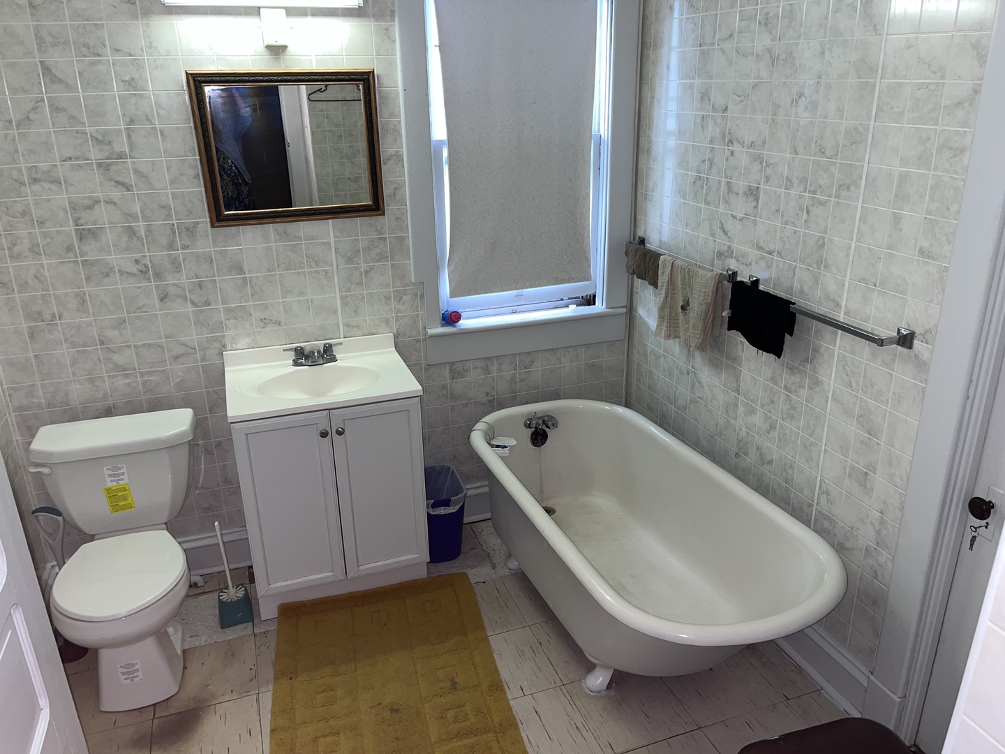 357 Oneida Street Joliet, IL 60435 - Photo 9 of 13