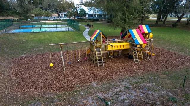 $399,999 | 10619 Grand Oaks Boulevard, Oxford, FL 34484