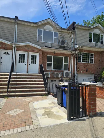$990,000 | 3313 Hunter Avenue | Eastchester