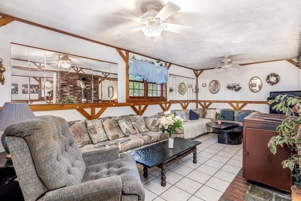 38 Clark Street Salem, MA 01970 - Photo 24 of 40