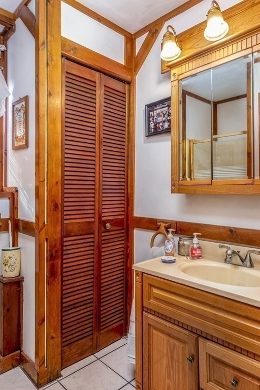 38 Clark Street Salem, MA 01970 - Photo 27 of 40