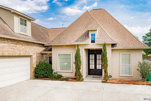 $340,000 | 10561 Creek Haven Lane, Denham Springs, LA 70726