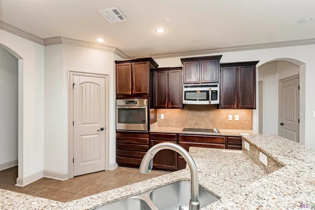 $340,000 | 10561 Creek Haven Lane, Denham Springs, LA 70726