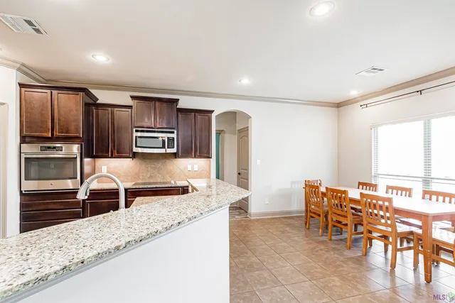 $340,000 | 10561 Creek Haven Lane, Denham Springs, LA 70726