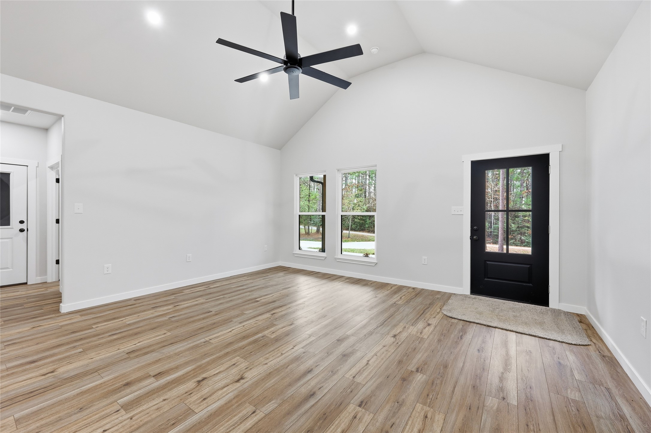 235 Dogwood Road Brookeland, TX 75931 - Photo 7 of 35