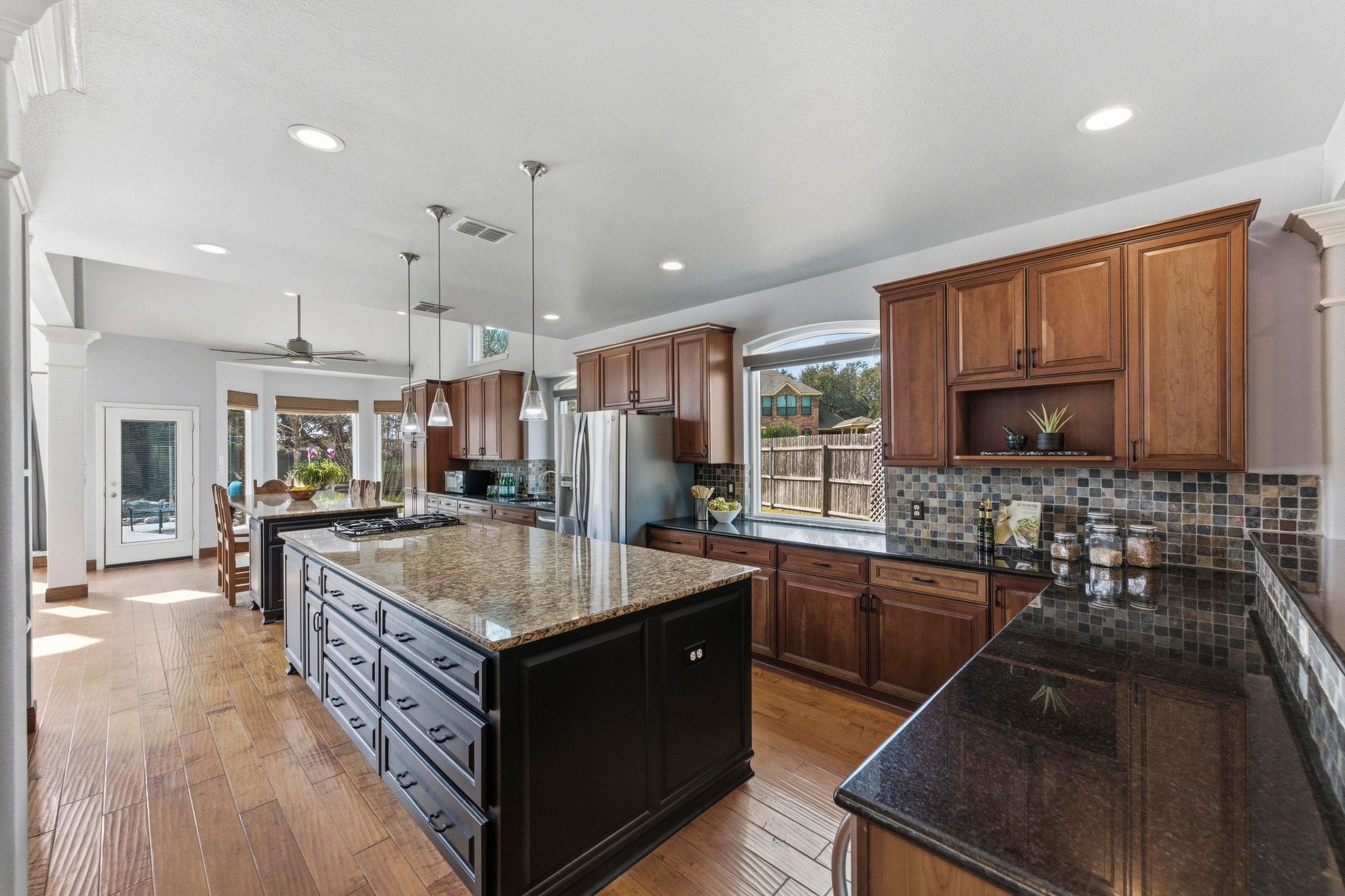 5705 Ballenton Court Austin, TX 78739 - Photo 8 of 30