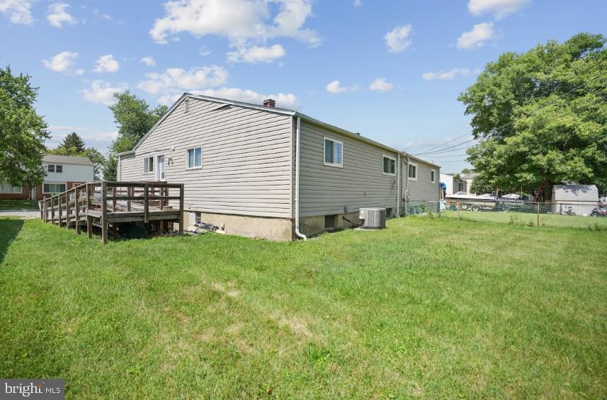 3307 Wild Cherry Road Baltimore, MD 21244 - Photo 3 of 30
