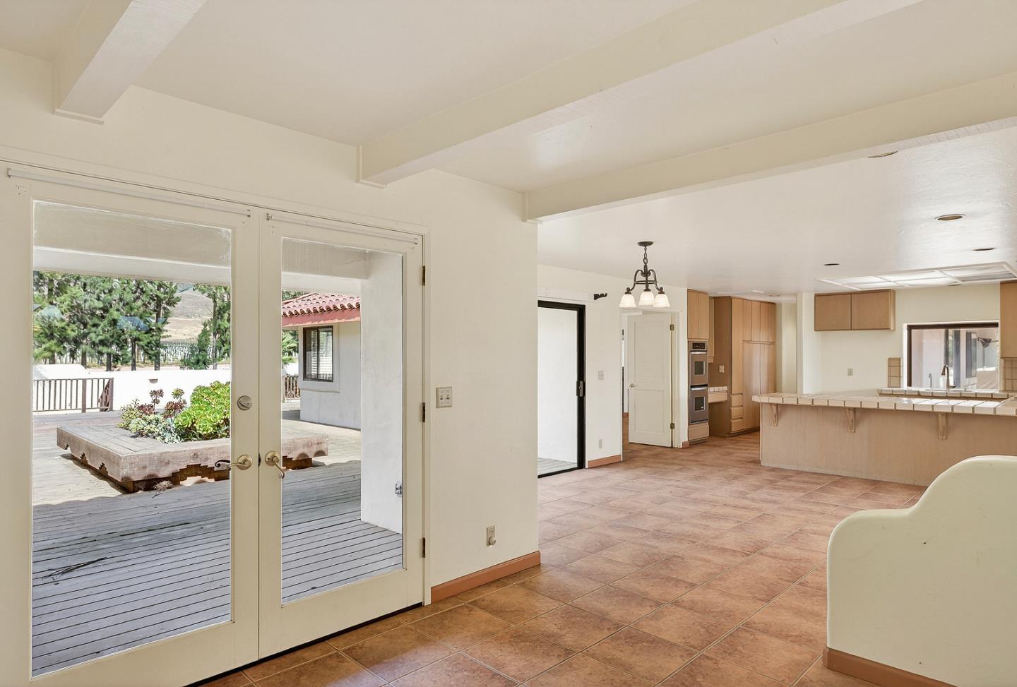 31021 Camphora Road Soledad, CA 93960 - Photo 14 of 54