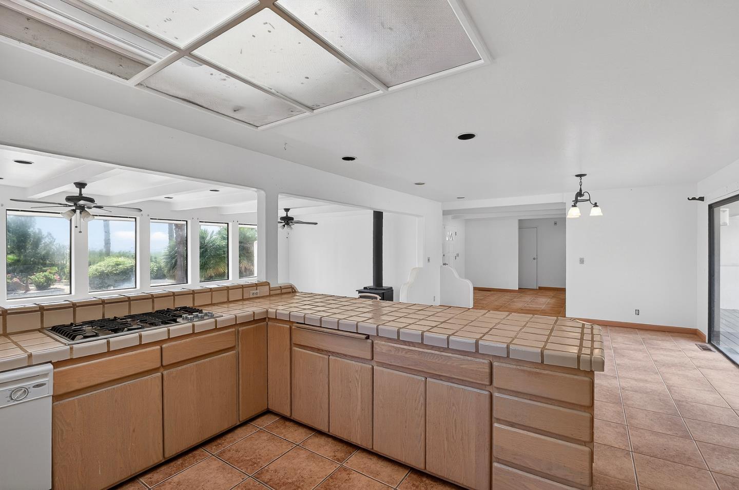 31021 Camphora Road Soledad, CA 93960 - Photo 21 of 54