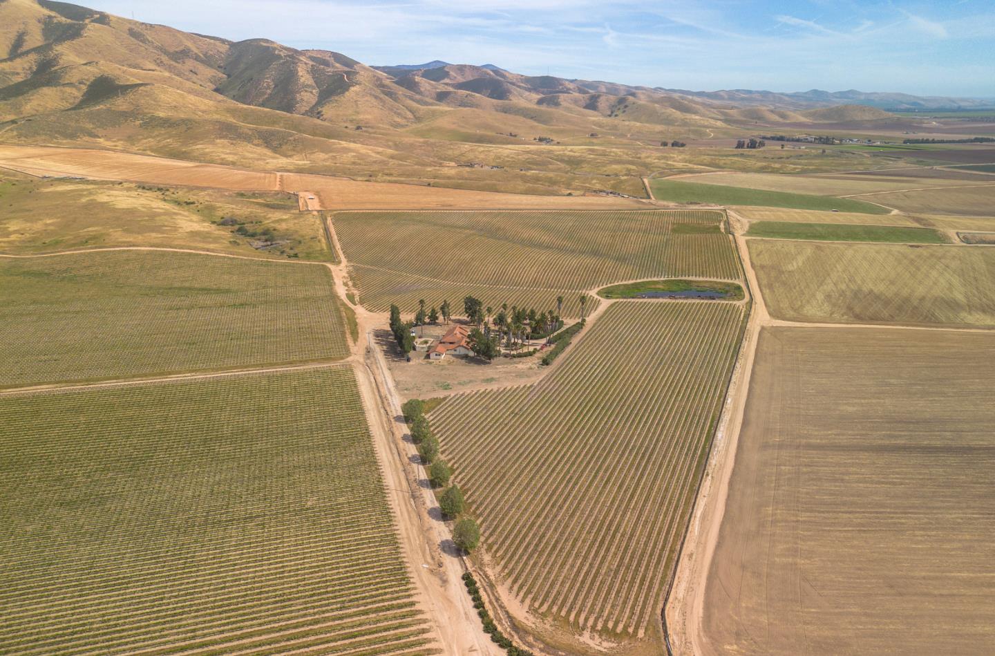 31021 Camphora Road Soledad, CA 93960 - Photo 7 of 54