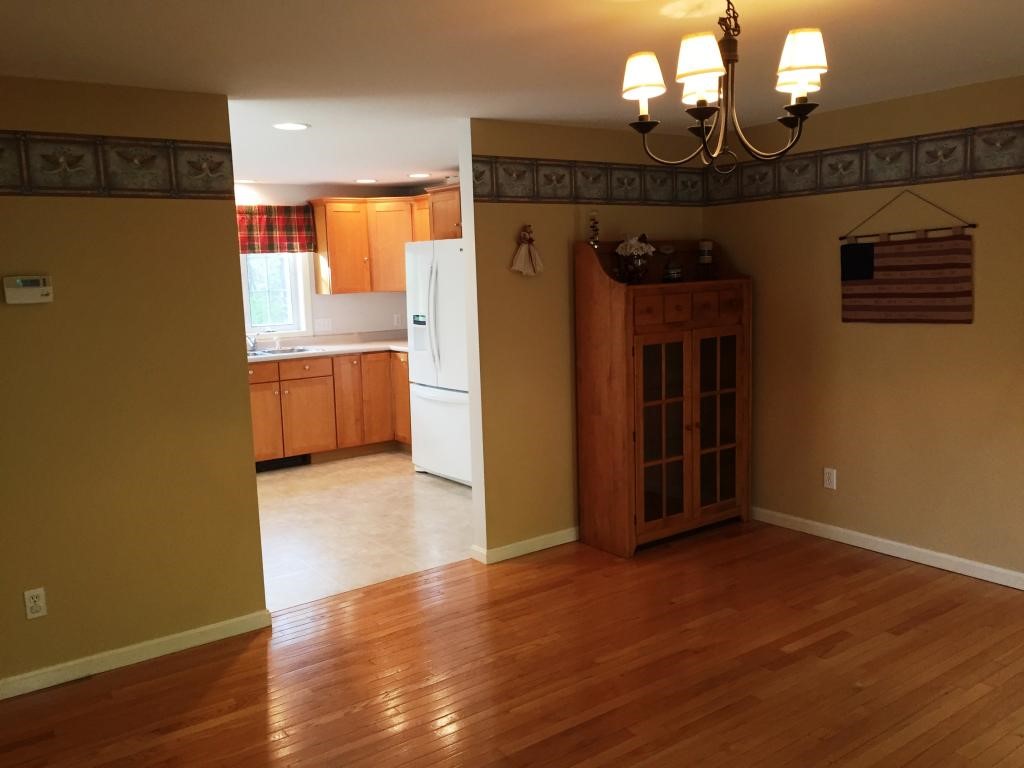 419 Josiah Bartlett Road Concord, NH 03301 - Photo 3 of 29