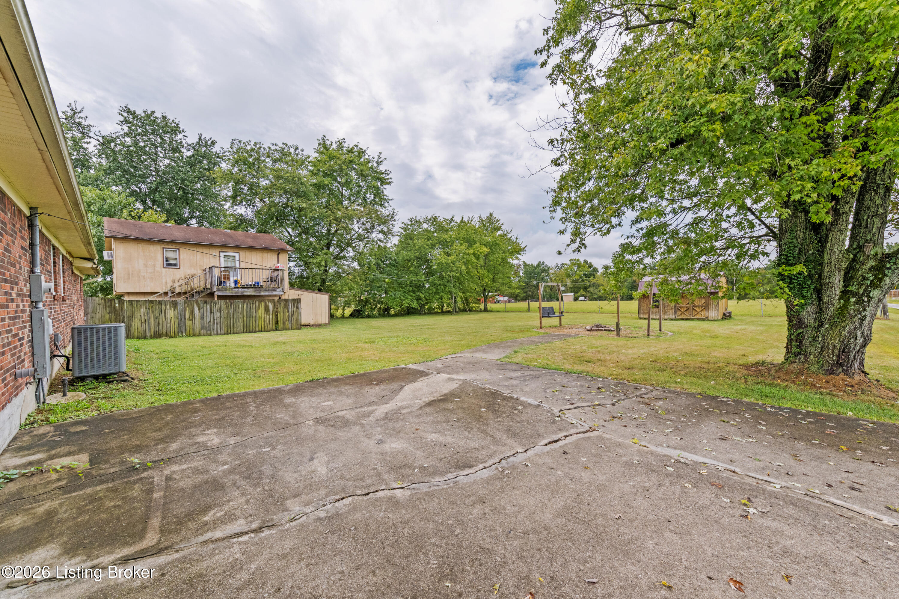 156 Old Ford Road Shepherdsville, KY 40165 - Photo 41 of 45 156OldFordRd-39
