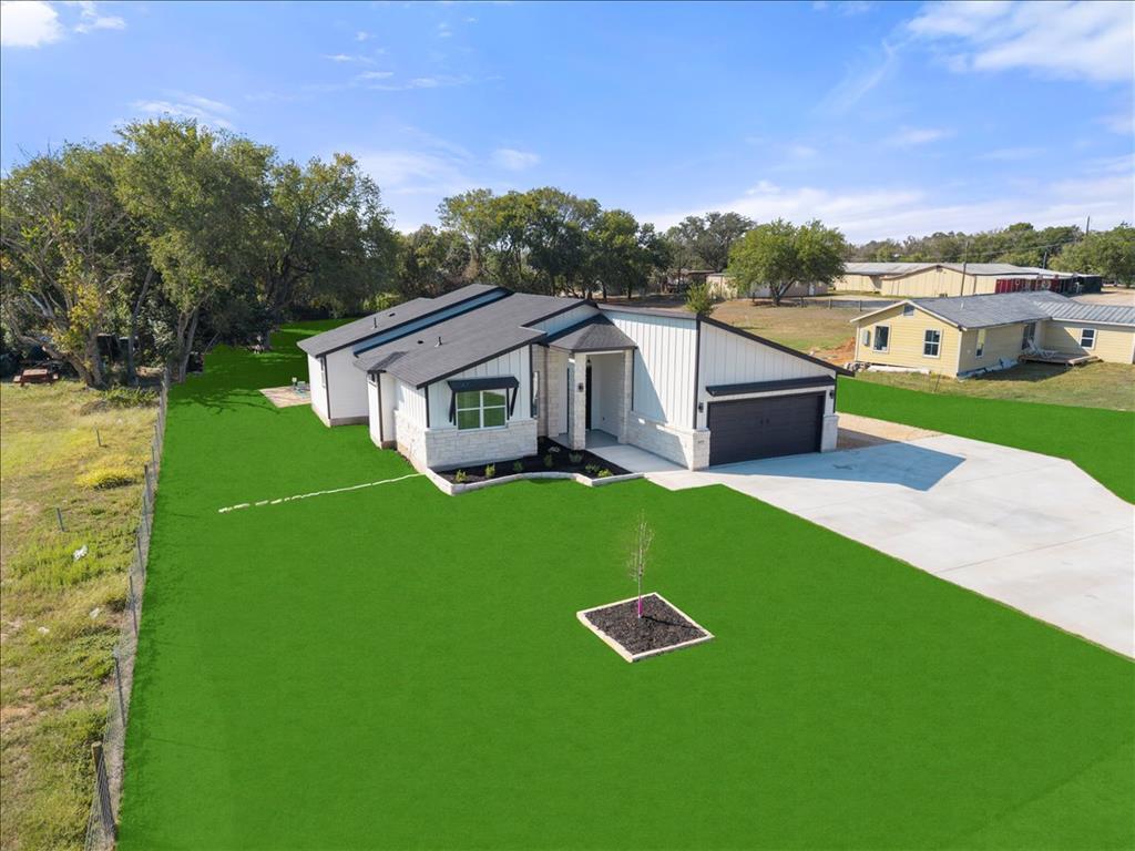 809 Fm 467 Seguin, TX 78155 - Photo 37 of 40 a view of a house with a big yard