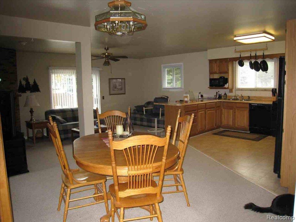 6059 Rocking Chair Road Grand Blanc, MI 48439 - Photo 2 of 9 3 Kitchen and Family Room