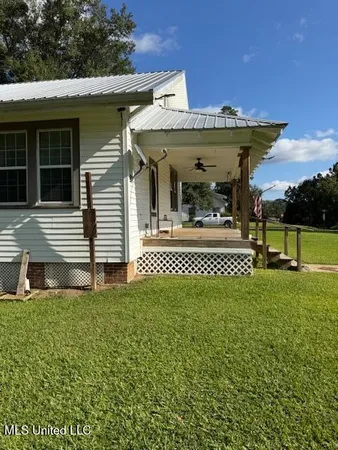 $109,000 | 518 West Oak Street, Crosby, MS 39633