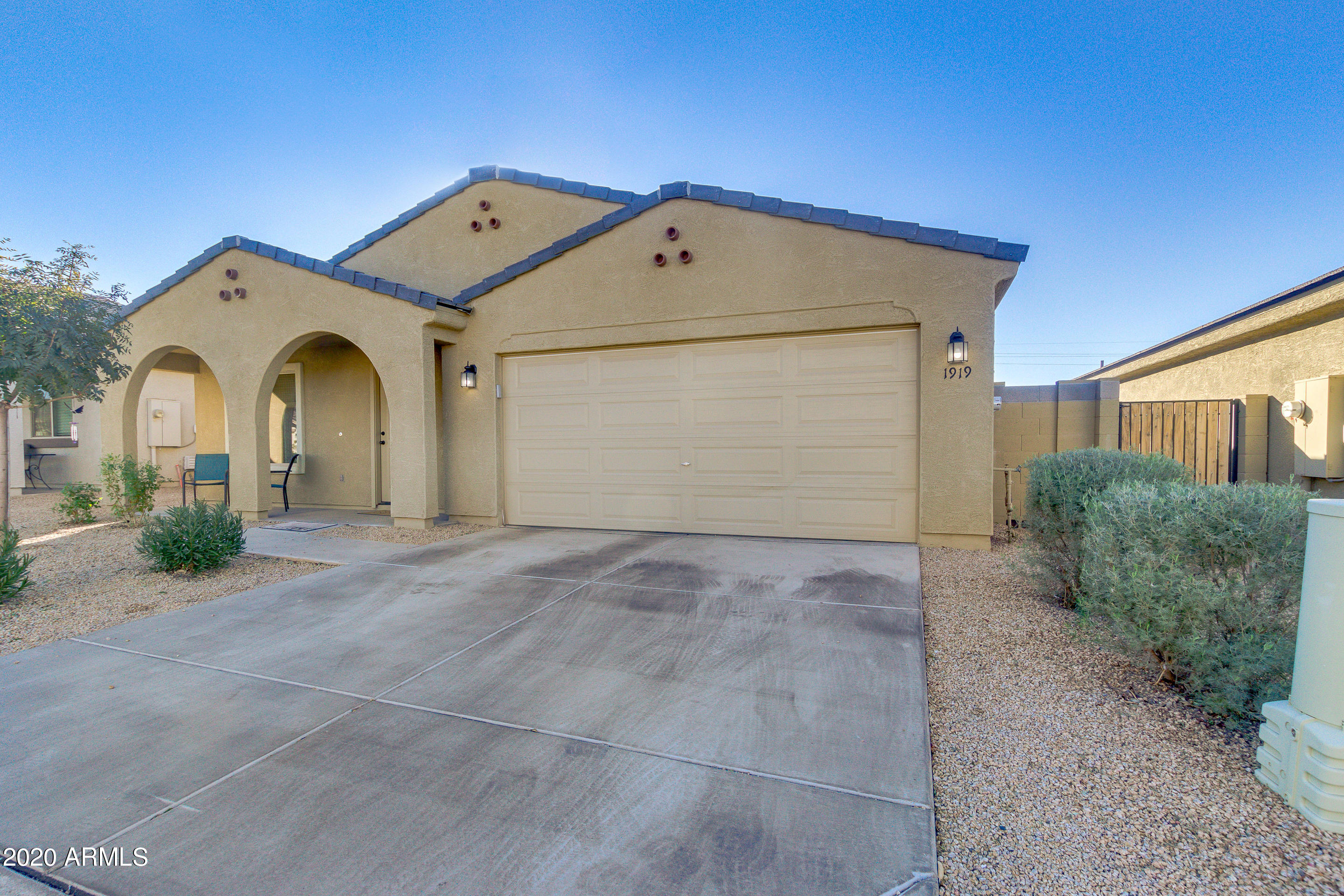 1919 West Rd Agent Street Apache Junction, AZ 85120 - Photo 2 of 33 02-Road Agent