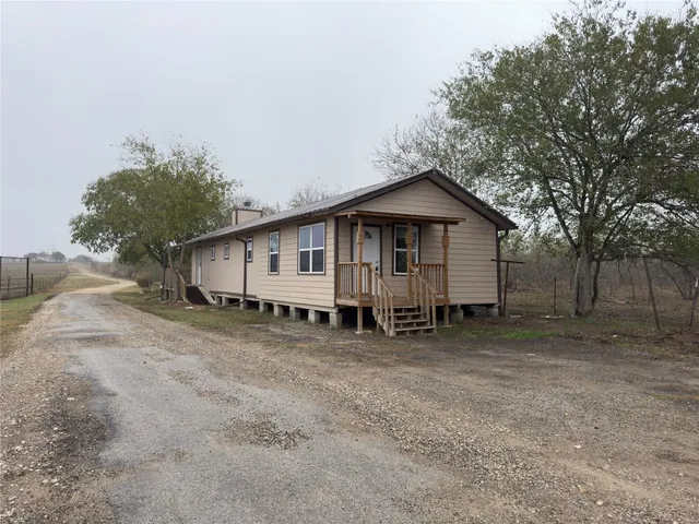 $1,900 | 100 Simmons Family Farm Road, Lockhart, TX 78644