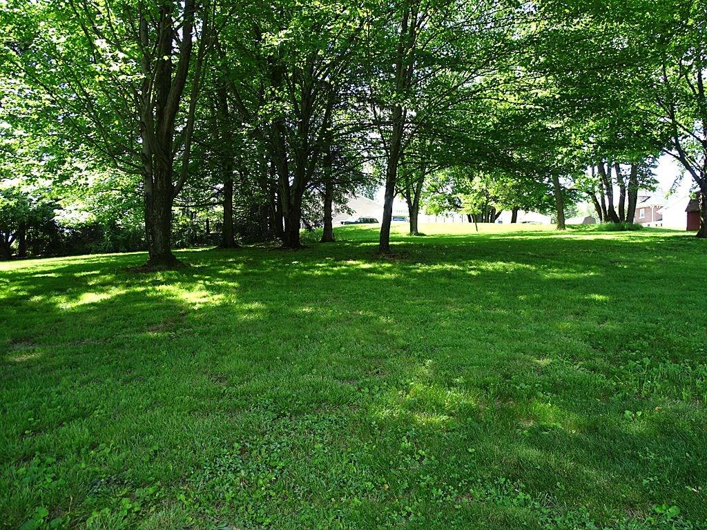 1668 Charlton Heights Road Coraopolis, PA 15108 - Photo 25 of 25 Partially Wooded