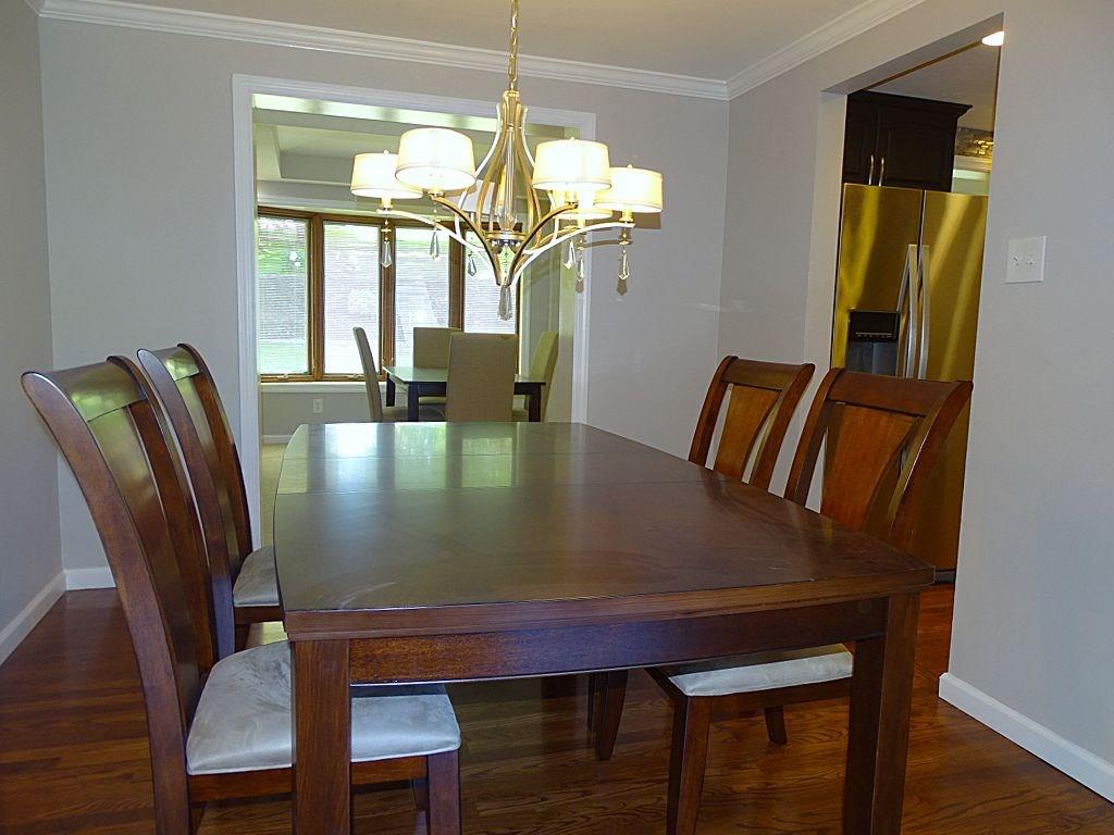 1668 Charlton Heights Road Coraopolis, PA 15108 - Photo 6 of 25 Dining Room