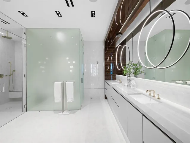 $6,999,000 | 920 Intracoastal Drive, Unit PH1, Fort Lauderdale, FL 33304