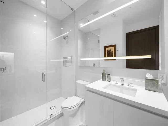 $6,999,000 | 920 Intracoastal Drive, Unit PH1, Fort Lauderdale, FL 33304