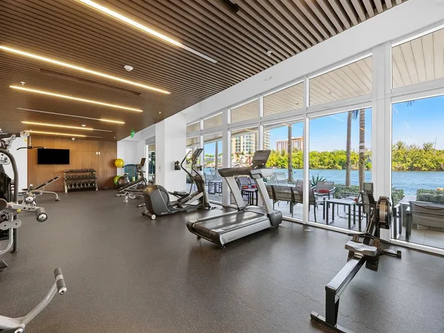 $6,999,000 | 920 Intracoastal Drive, Unit PH1, Fort Lauderdale, FL 33304