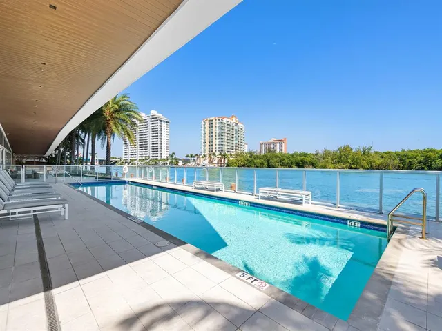 $6,999,000 | 920 Intracoastal Drive, Unit PH1, Fort Lauderdale, FL 33304