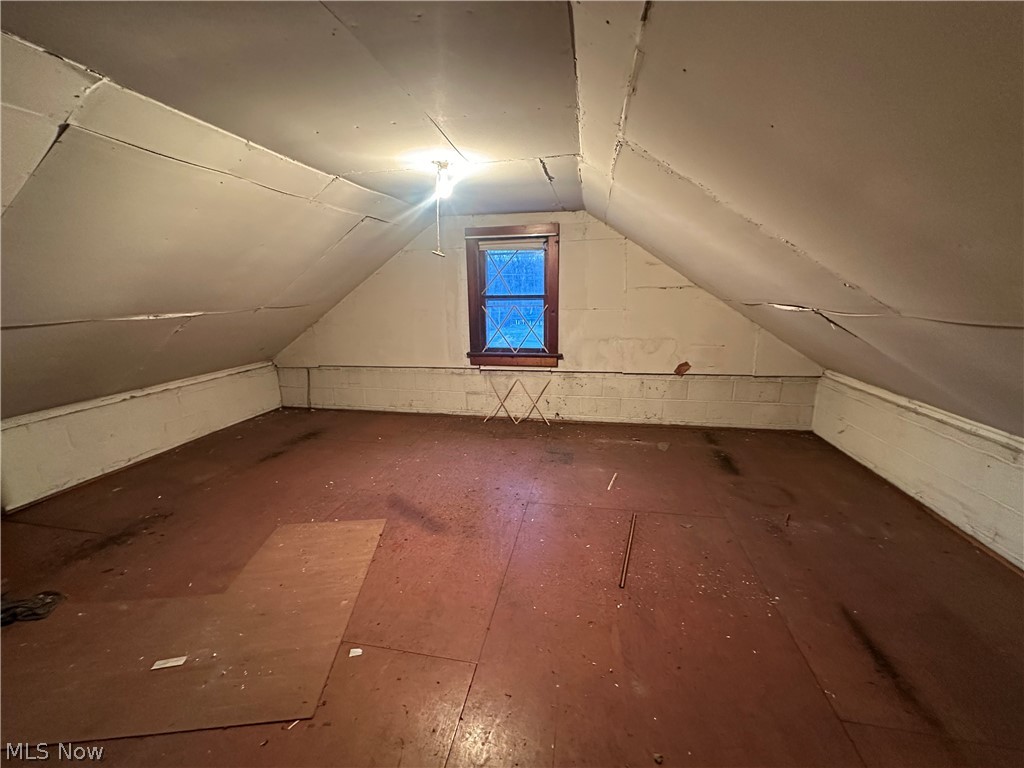 3192 Mogadore Road Akron, OH 44312 - Photo 41 of 43 Room above garage