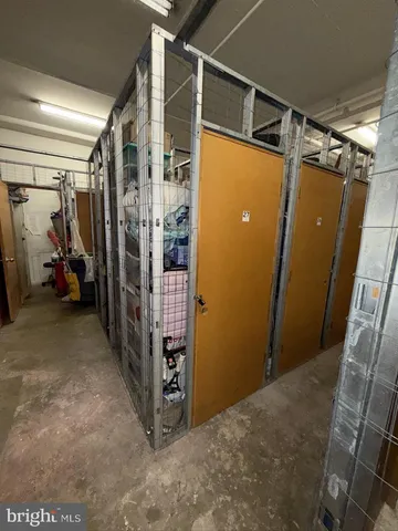 $550,000 | 2400 Clarendon Boulevard, Unit 606, Arlington, VA 22201