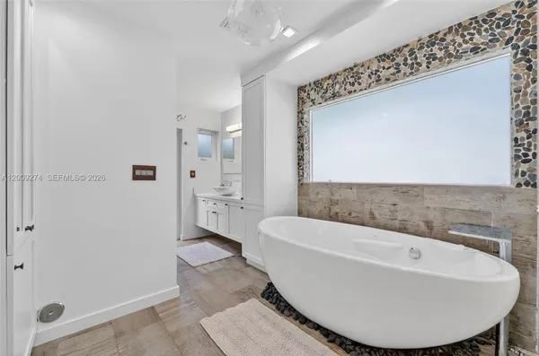 $14,000 | 1865 Northeast 197th Terrace, Miami, FL 33179