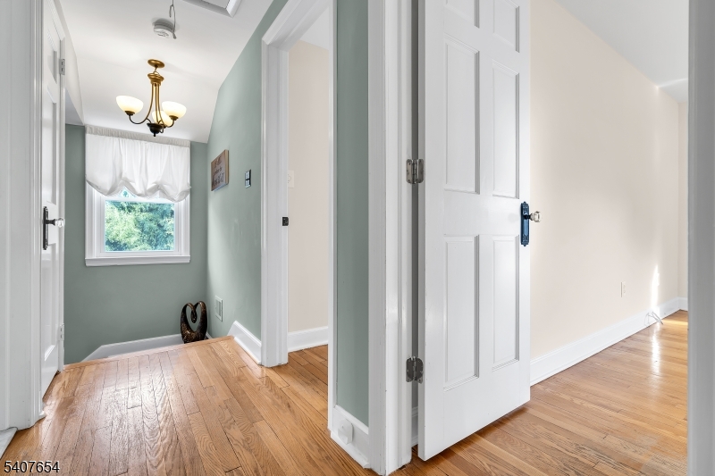 303 Ashland Road Middlesex, NJ 08846 - Photo 14 of 34