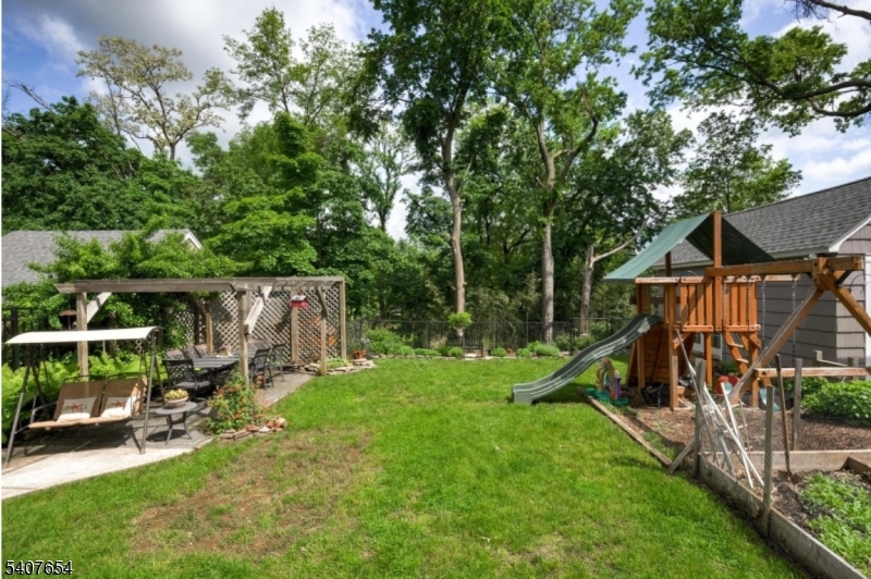 303 Ashland Road Middlesex, NJ 08846 - Photo 32 of 34