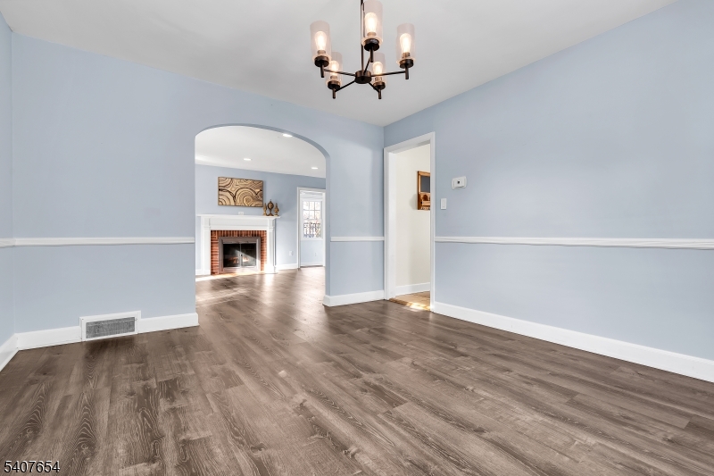 303 Ashland Road Middlesex, NJ 08846 - Photo 9 of 34