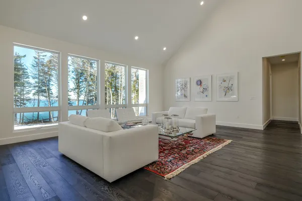 $2,100,000 | 101 Cow Point, Roque Bluffs, ME 04654