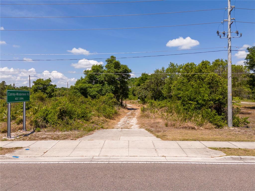 4512 South Hiawassee Road Orlando, FL 32835 - Photo 1 of 7