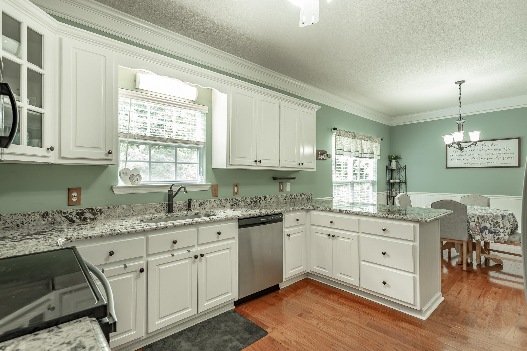 1 Hickory Ridge Trail Ringgold, GA 30736 - Photo 10 of 26 Kitchen