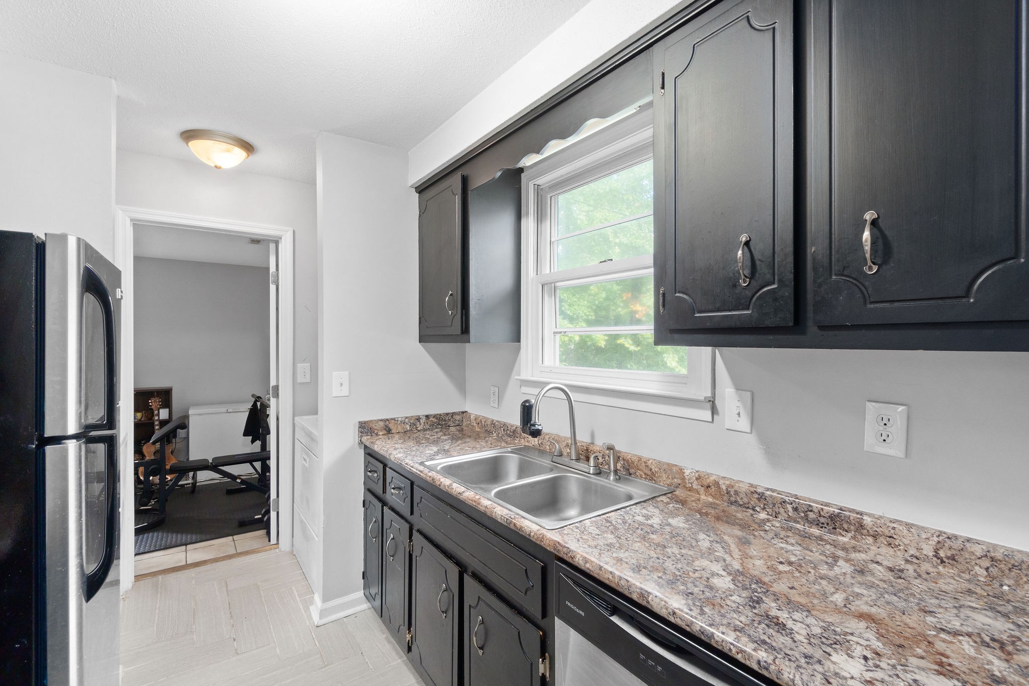 558 Wooten Road Clarksville, TN 37042 - Photo 14 of 35 Gallery Image 14