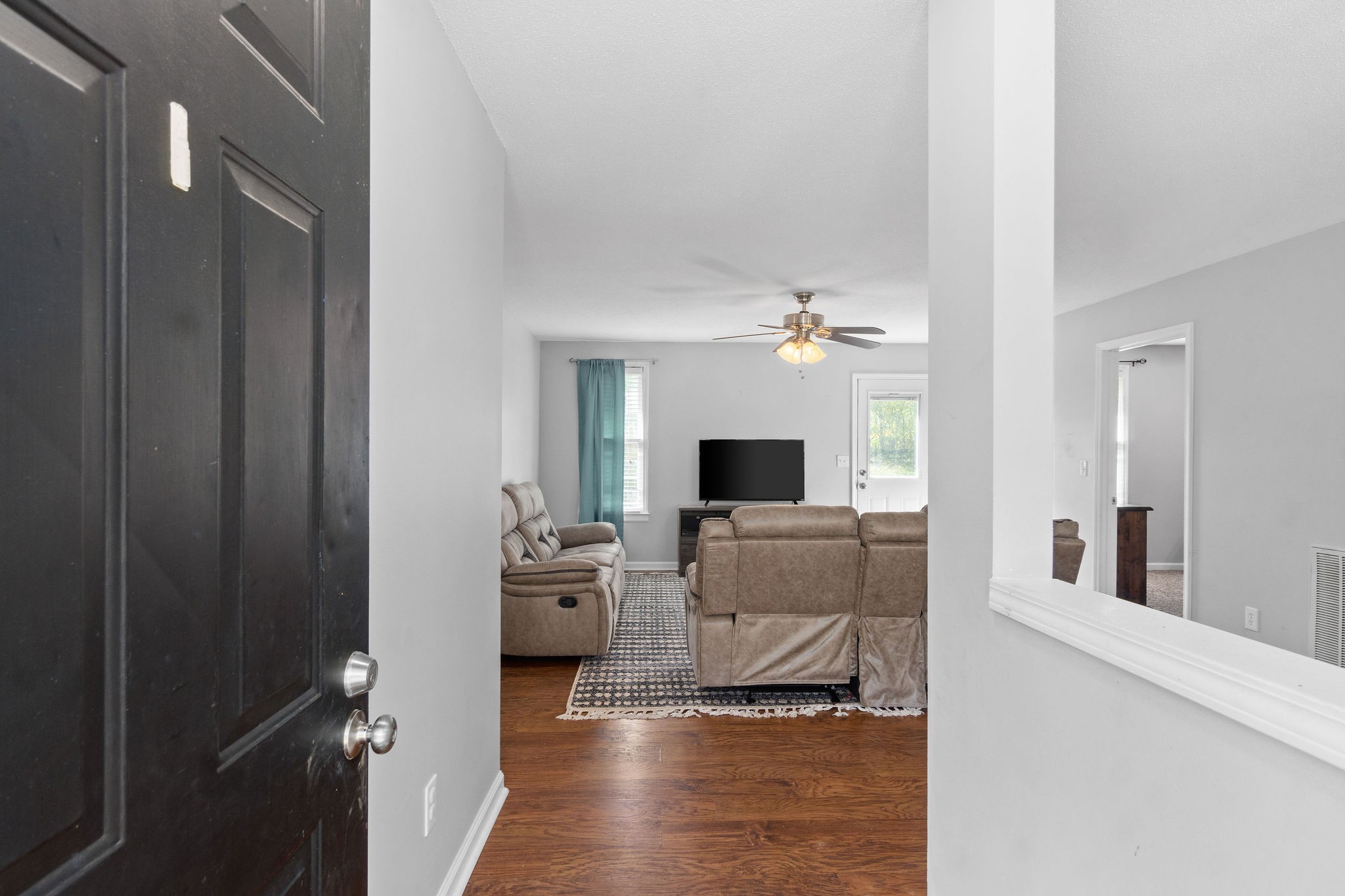 558 Wooten Road Clarksville, TN 37042 - Photo 5 of 35 Gallery Image 5